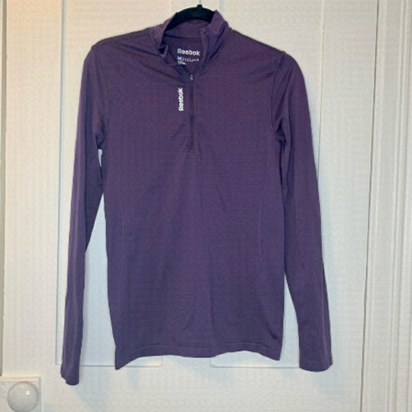 Reebok Tops - Reebok Playdry Half Zip